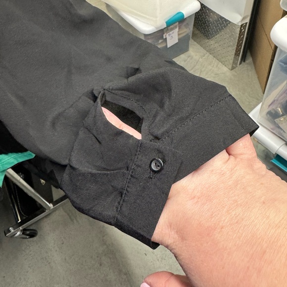 Old Navy | Black Chiffon Tulip Back Top | size xxl - Picture 2 of 4